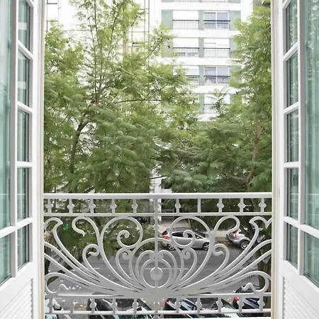 Libest Av. Da Republica 1 - Saldanha Apartman *