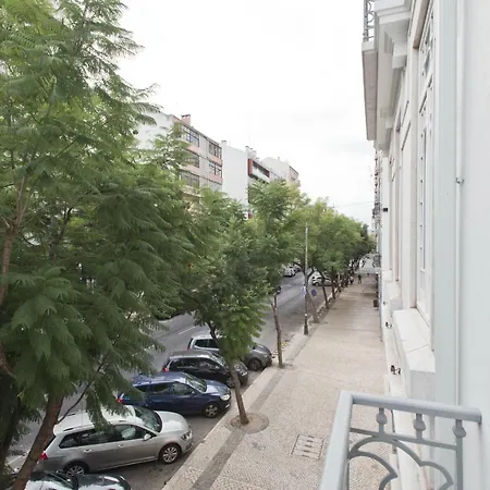 Libest Av. Da Republica 1 - Saldanha Appartement